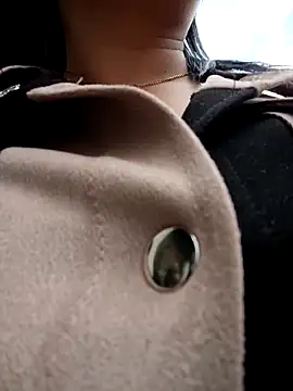 Lesli 26 online show from April 2026 06:52:01 PM