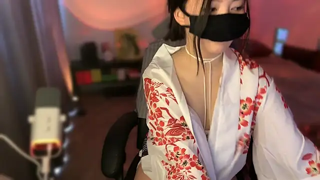 Snapshot of rin_night chatting on April 2026 11:03:02 AM rin night online show from April 2026 11:03:02 AM