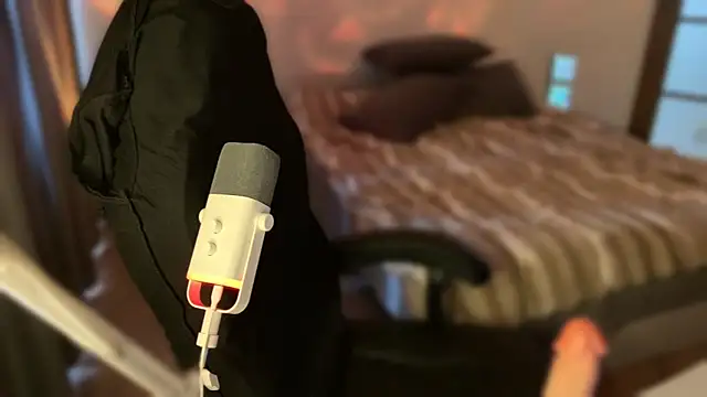 Snapshot of rin_night chatting on April 2026 12:32:01 PM rin night online show from April 2026 12:32:01 PM