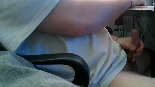 Snapshot of haydn_124 chatting on April 2026 10:51:02 AM haydn 124 online show from April 2026 10:51:02 AM