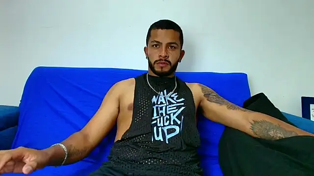 Snapshot of Enzo_Vitale_ chatting on April 2026 07:25:01 PM Enzo Vitale online show from April 2026 07:25:01 PM