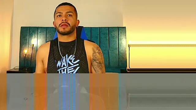 Snapshot of Enzo_Vitale_ chatting on April 2026 11:55:02 AM Enzo Vitale online show from April 2026 11:55:02 AM