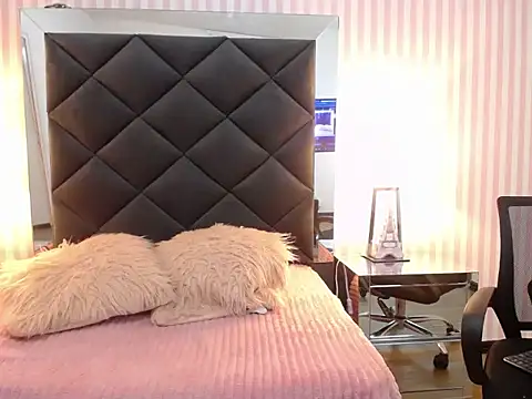 Snapshot of Samy_Lee01 chatting on April 2026 12:22:01 PM Samy Lee01 online show from April 2026 12:22:01 PM