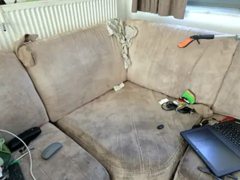 Snapshot of LivelyArray455 chatting on April 2026 10:58:02 AM LivelyArray455 online show from April 2026 10:58:02 AM