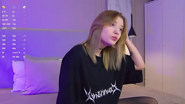 Snapshot of Mila_blum chatting on May 2026 04:47:02 PM Mila blum online show from May 2026 04:47:02 PM