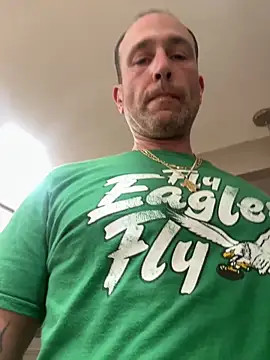 Snapshot of hitman13sal chatting on April 2026 01:36:01 AM hitman13sal online show from April 2026 01:36:01 AM