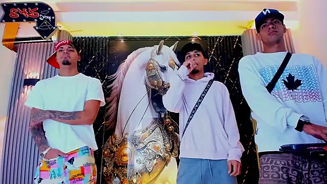 the knights of the night  online show from April 2026 03:42:01 AM