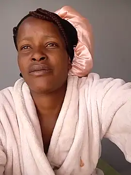 Snapshot of SexySlender_98 chatting on June 2026 07:00:01 AM SexySlender 98 online show from June 2026 07:00:01 AM