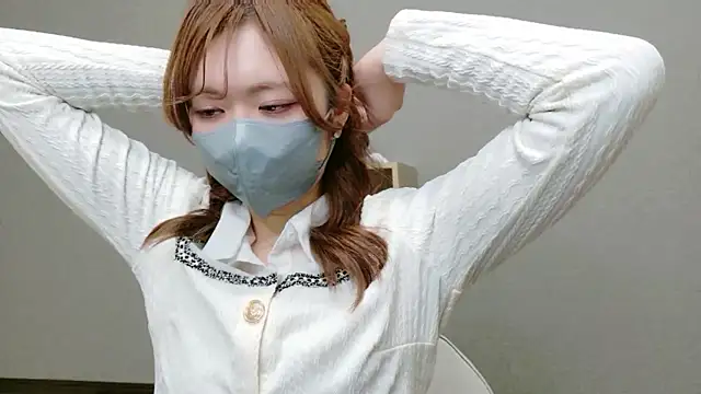 YUA 0425 online show from April 2026 04:49:01 PM