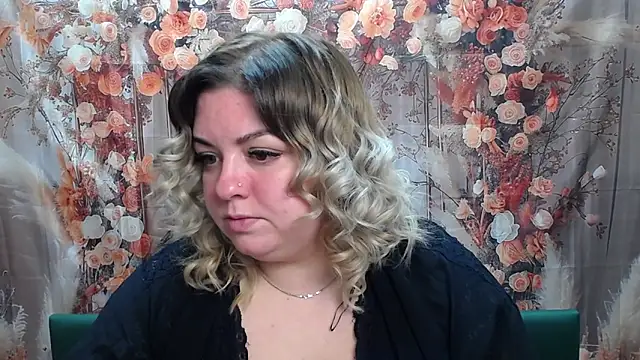 Snapshot of AdelinaMaster chatting on April 2026 05:19:02 PM AdelinaMaster online show from April 2026 05:19:02 PM