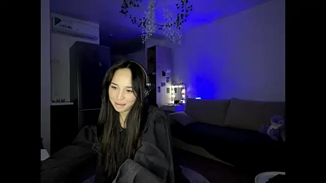 Elizabetswan online show from April 2026 08:31:02 PM