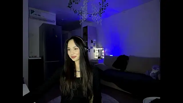 Elizabetswan online show from April 2026 09:39:33 PM