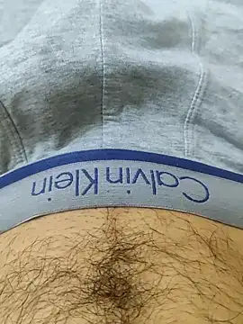 zbardi27 online show from April 2026 06:07:02 AM