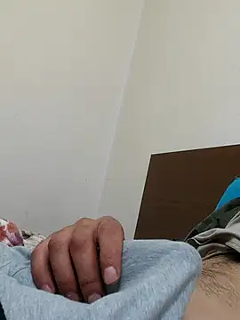 zbardi27 online show from April 2026 03:40:02 PM