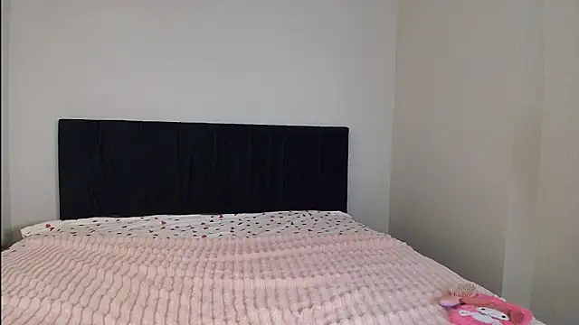 sayanim0 online show from April 2026 01:18:01 PM