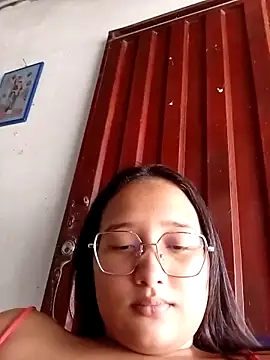 naughty girl hot  online show from April 2026 06:45:02 PM