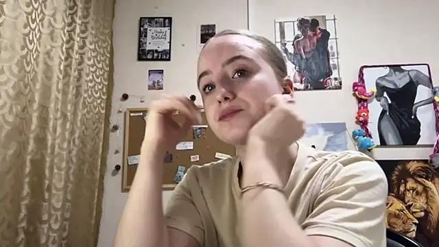 SabinaHaggen online show from April 2026 07:58:02 PM