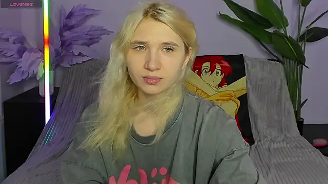 Kitty Blondie online show from April 2026 02:20:02 AM