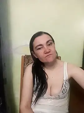 Snapshot of AlissaSecret chatting on April 2026 05:00:02 PM AlissaSecret online show from April 2026 05:00:02 PM