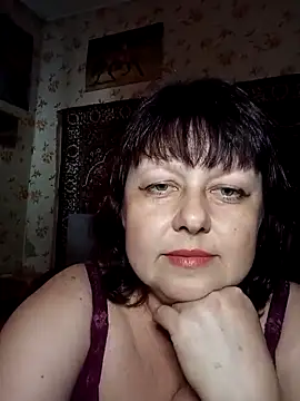 AuroKaria online show from April 2026 01:27:01 PM