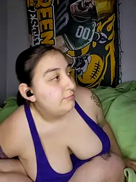 Snapshot of Horneysunflower420 chatting on April 2026 03:48:02 AM Horneysunflower420 online show from April 2026 03:48:02 AM