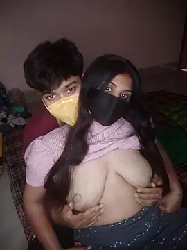 Snapshot of SURAJSAVITA chatting on April 2026 06:22:01 AM SURAJSAVITA online show from April 2026 06:22:01 AM