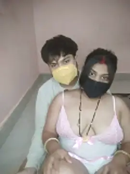 Snapshot of SURAJSAVITA chatting on April 2026 04:41:02 PM SURAJSAVITA online show from April 2026 04:41:02 PM