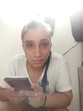 vegonicarouge online show from April 2026 04:52:02 PM