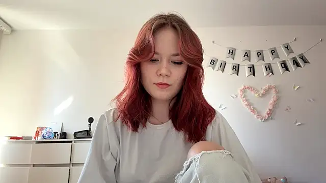 BernieceFender online show from April 2026 09:06:01 AM