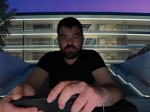 Snapshot of armandomoir chatting on April 2026 10:57:02 AM armandomoir online show from April 2026 10:57:02 AM