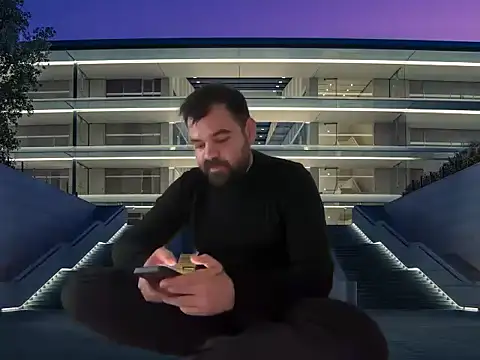 Snapshot of armandomoir chatting on April 2026 12:02:01 PM armandomoir online show from April 2026 12:02:01 PM