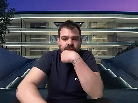 Snapshot of armandomoir chatting on April 2026 11:18:02 AM armandomoir online show from April 2026 11:18:02 AM