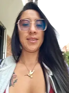 Snapshot of VALERY-94 chatting on May 2026 12:12:01 PM VALERY-94 online show from May 2026 12:12:01 PM