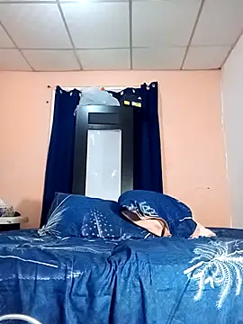 Marialae2735 online show from April 2026 07:36:02 PM