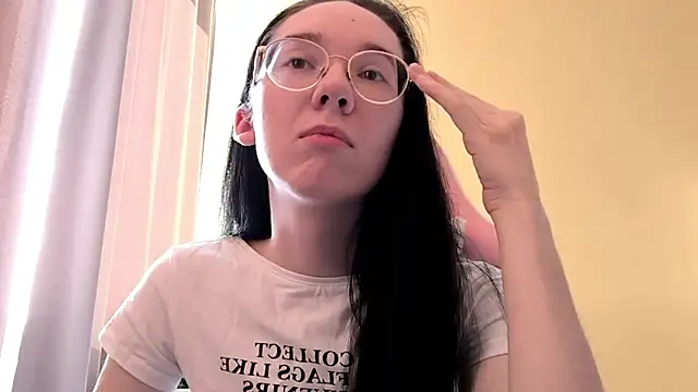 Aria Mur  online show from April 2026 02:29:02 AM