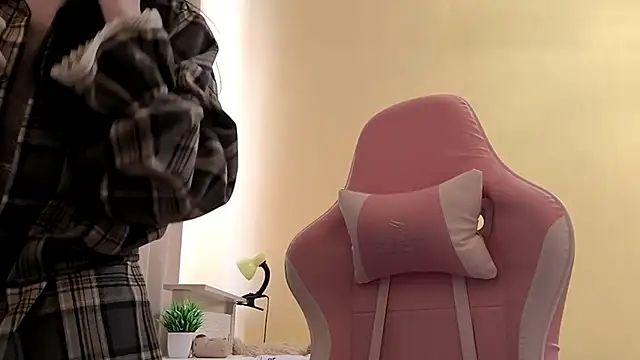 Aria Mur  online show from April 2026 02:25:02 AM