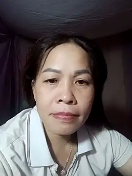 Snapshot of -Luni- chatting on July 2026 06:22:01 AM -Luni- online show from July 2026 06:22:01 AM