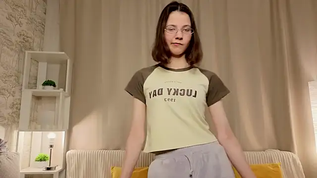 SheliaBinkley online show from April 2026 08:15:02 PM