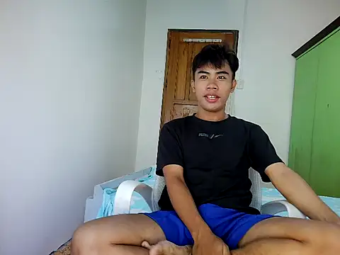 Snapshot of valerio_fernan chatting on July 2026 11:32:01 PM valerio fernan online show from July 2026 11:32:01 PM
