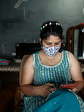Snapshot of Riyashrma001 chatting on May 2026 07:15:01 PM Riyashrma001 online show from May 2026 07:15:01 PM