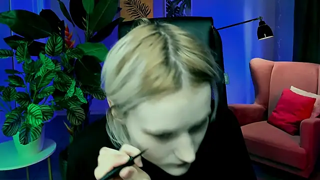 MicheleMarsh online show from April 2026 11:18:02 AM