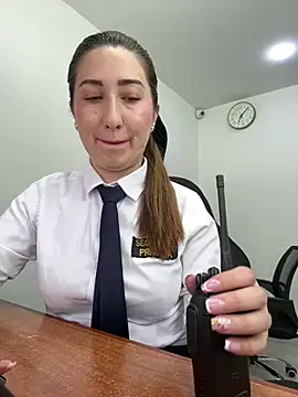 suzy-111 online show from April 2026 12:05:02 PM