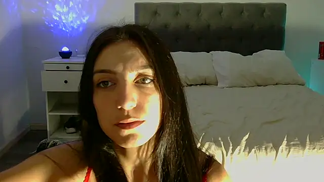 Snapshot of petitebelu chatting on May 2026 11:45:02 PM petitebelu online show from May 2026 11:45:02 PM