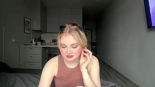 Snapshot of kirtova_ chatting on April 2026 09:04:01 AM kirtova online show from April 2026 09:04:01 AM