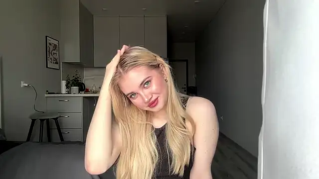 Snapshot of kirtova_ chatting on April 2026 09:11:02 AM kirtova online show from April 2026 09:11:02 AM