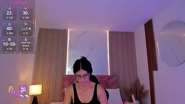 clairemillerx online show from May 2026 02:36:02 PM