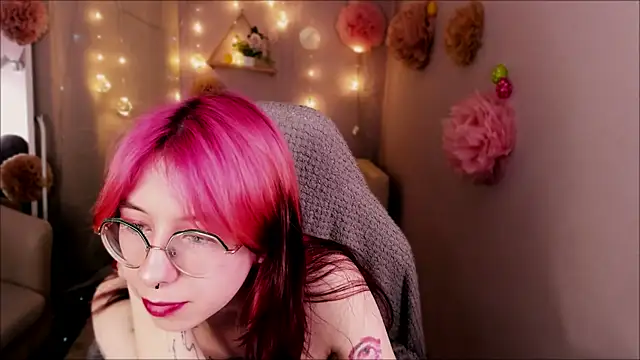 Alice Nyx online show from April 2026 09:39:33 PM