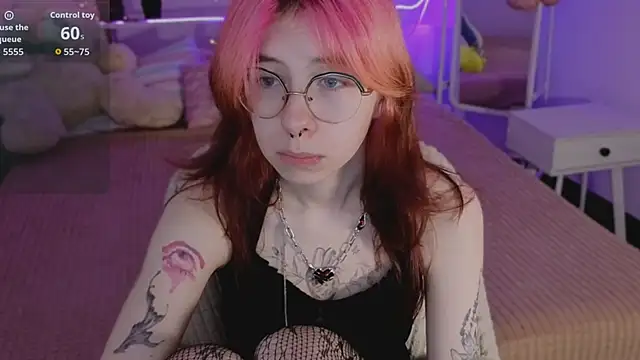 Alice Nyx online show from May 2026 08:49:01 PM