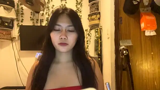 Snapshot of GlindaDejardin chatting on April 2026 06:30:02 PM GlindaDejardin online show from April 2026 06:30:02 PM