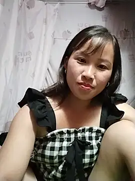 Snapshot of Yo-must chatting on May 2026 06:07:01 AM Yo-must online show from May 2026 06:07:01 AM